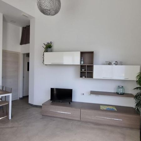 לה ספציה Byron Rooms מראה חיצוני תמונה