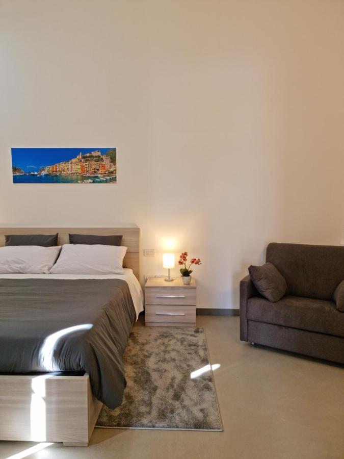 לה ספציה Byron Rooms חדר תמונה