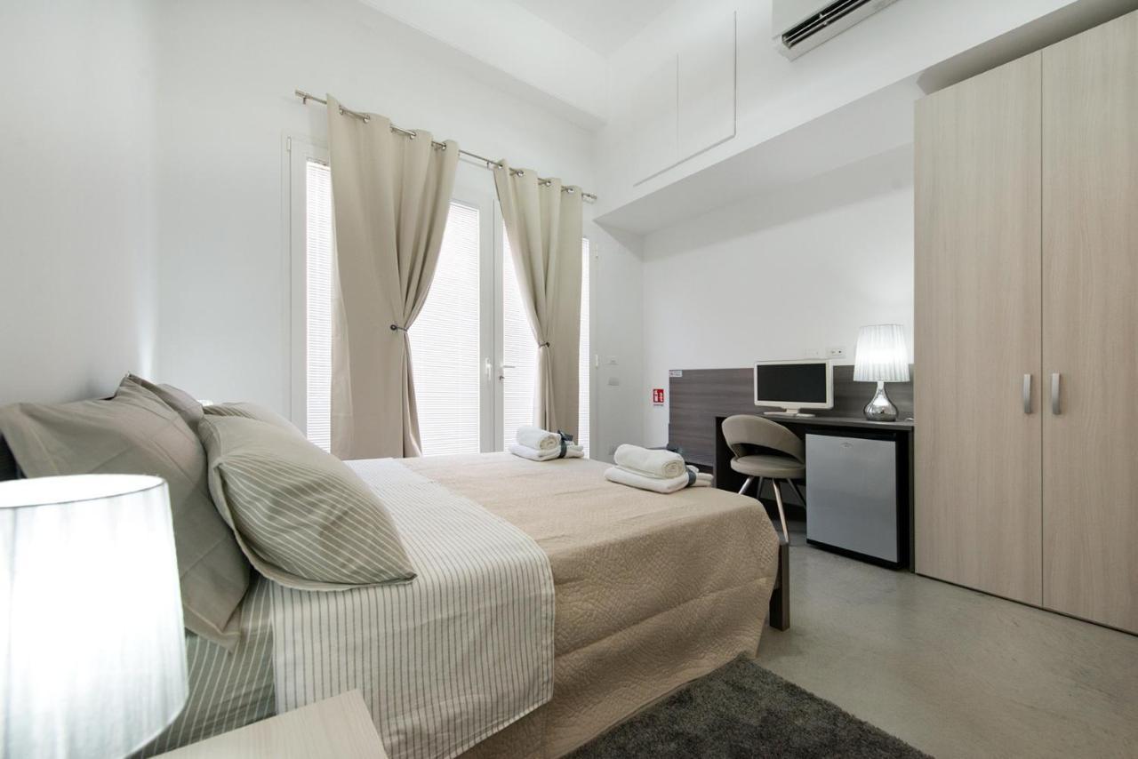 לה ספציה Byron Rooms מראה חיצוני תמונה