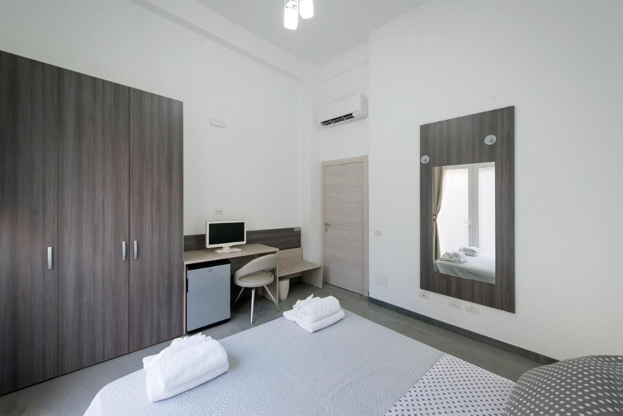 לה ספציה Byron Rooms מראה חיצוני תמונה