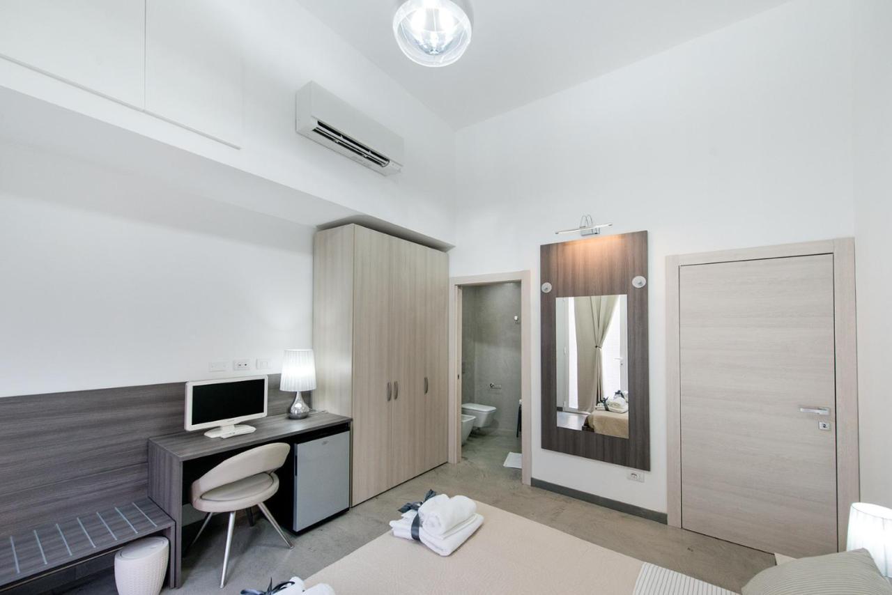 לה ספציה Byron Rooms מראה חיצוני תמונה